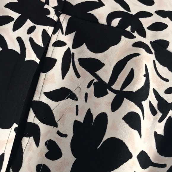 Loft Dress - Picture 4 of 5